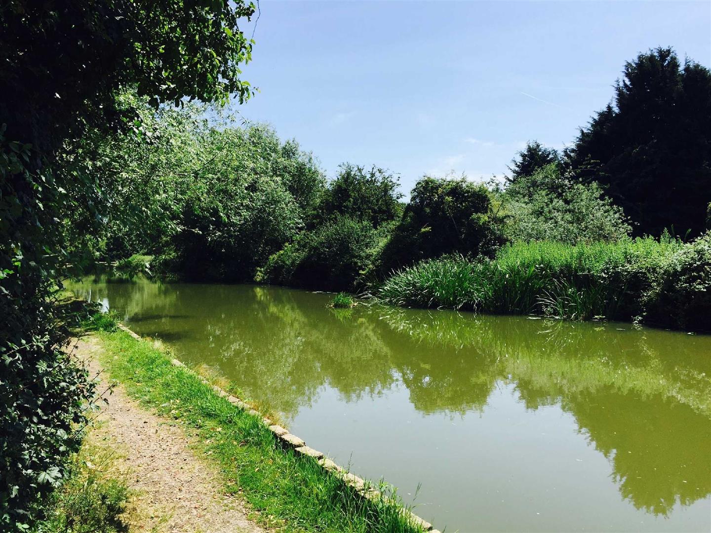 Oakley Gardens., Downhead Park, Milton Keynes